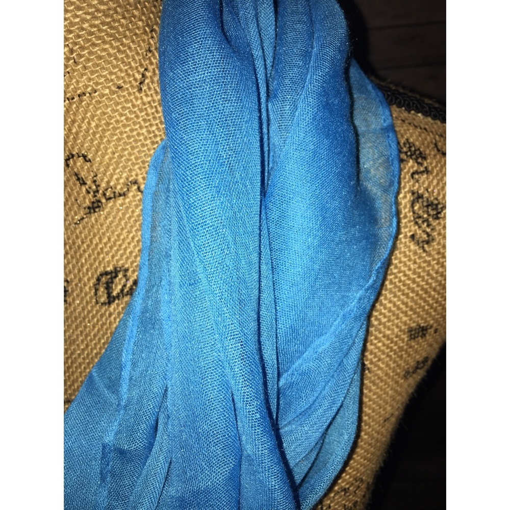 🧣Loop Scarf - Picture 4 of 5